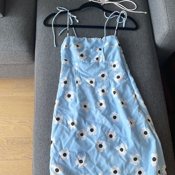 Princess Polly Dare Mini Dress Baby blue Sz 2 - Picture 2 of 3